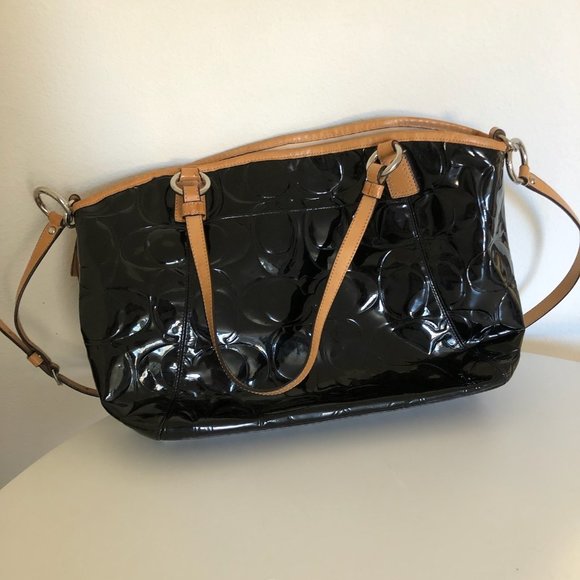 Coach 25189 Black Patent Leather Signature Embossed PEYTON Satchel Tote - Picture 3 of 4